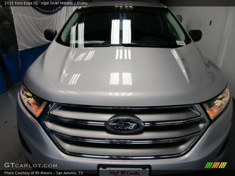 Ingot Silver Metallic / Ebony 2015 Ford Edge SE