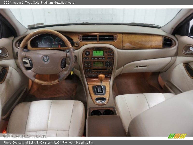 Platinum Metallic / Ivory 2004 Jaguar S-Type 3.0