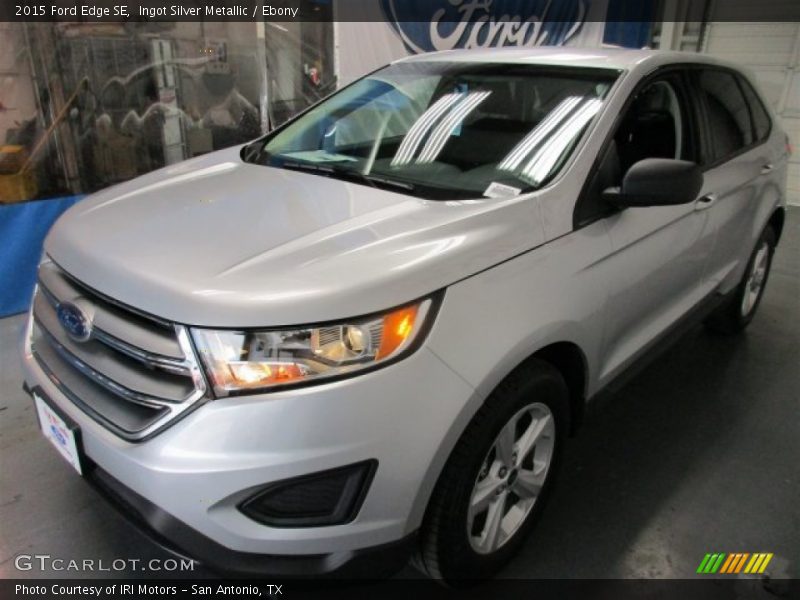 Ingot Silver Metallic / Ebony 2015 Ford Edge SE