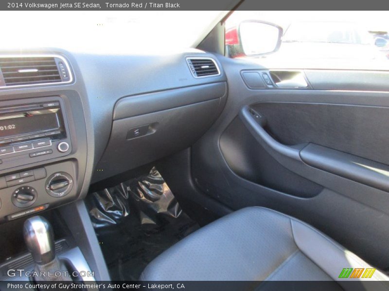 Tornado Red / Titan Black 2014 Volkswagen Jetta SE Sedan