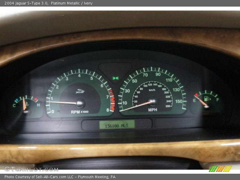 Platinum Metallic / Ivory 2004 Jaguar S-Type 3.0