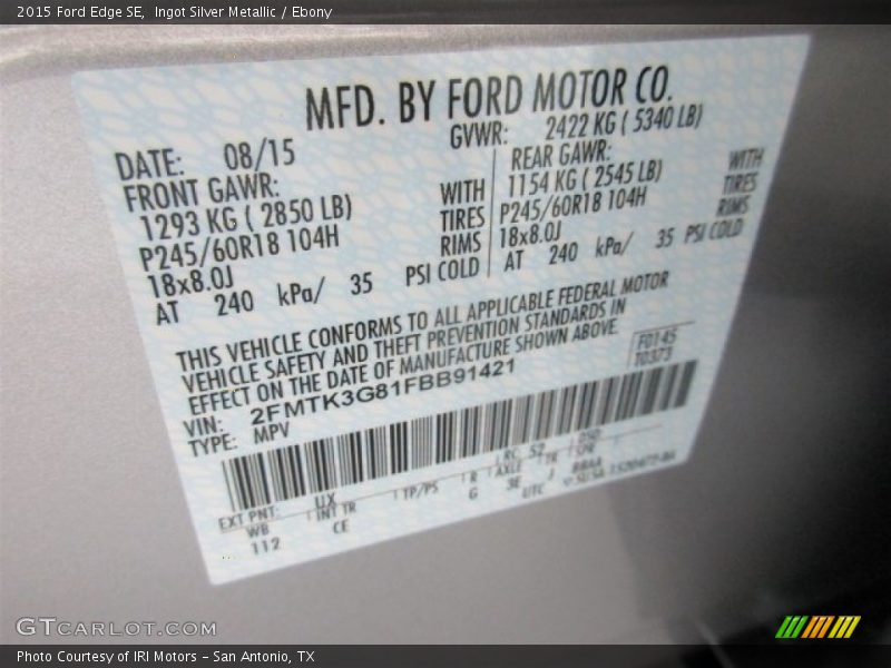 Ingot Silver Metallic / Ebony 2015 Ford Edge SE