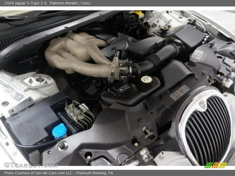 Platinum Metallic / Ivory 2004 Jaguar S-Type 3.0