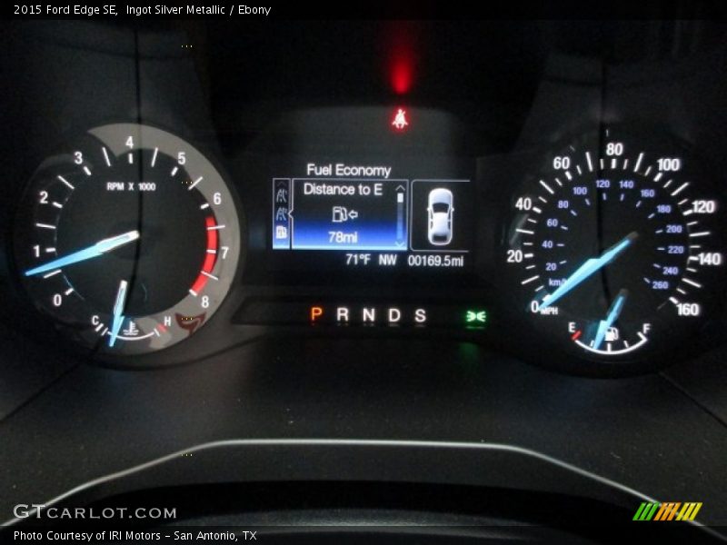 Ingot Silver Metallic / Ebony 2015 Ford Edge SE