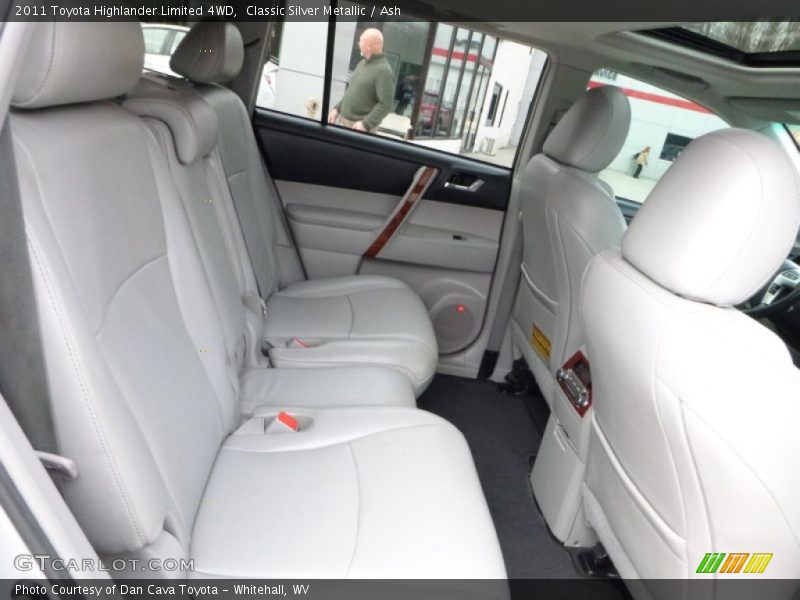 Classic Silver Metallic / Ash 2011 Toyota Highlander Limited 4WD