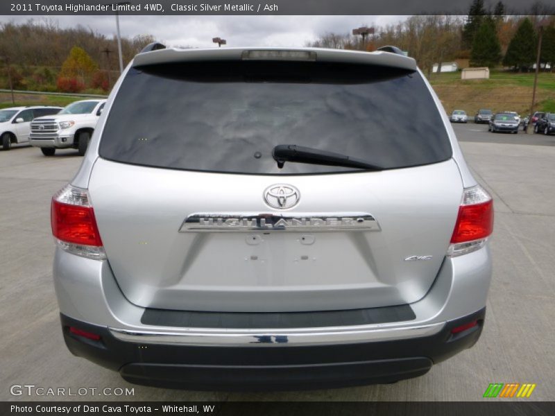 Classic Silver Metallic / Ash 2011 Toyota Highlander Limited 4WD
