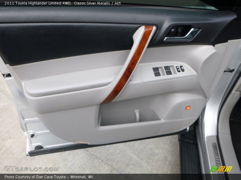 Classic Silver Metallic / Ash 2011 Toyota Highlander Limited 4WD