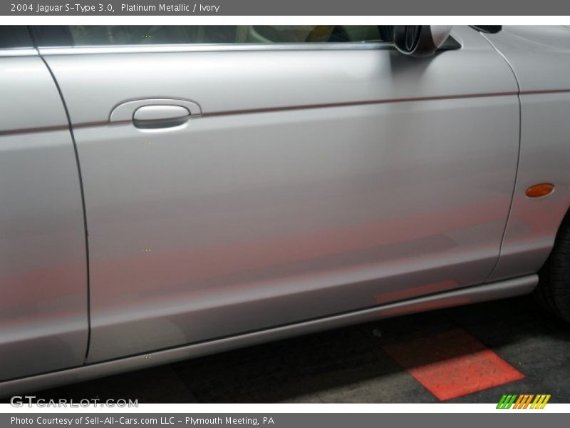 Platinum Metallic / Ivory 2004 Jaguar S-Type 3.0