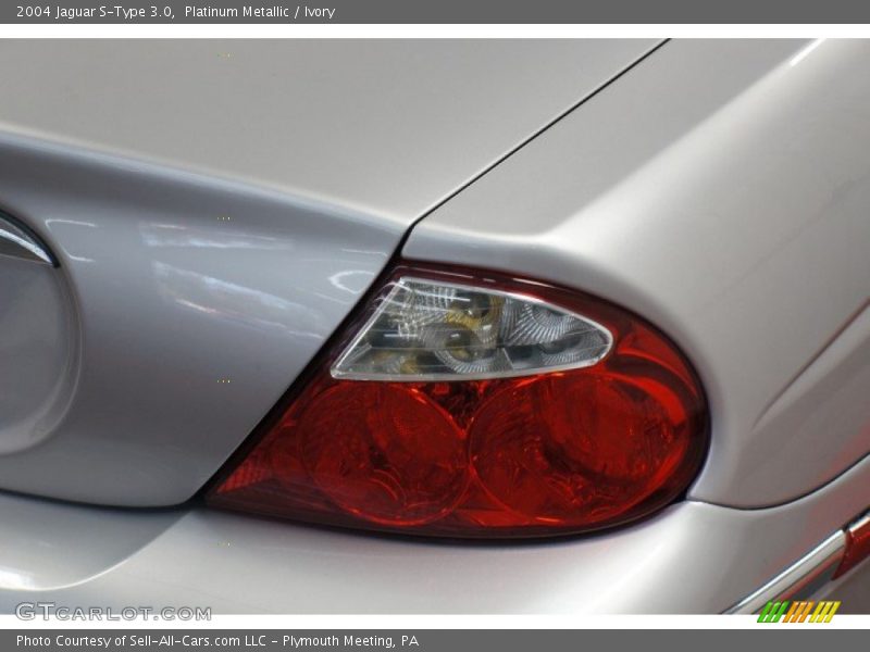 Platinum Metallic / Ivory 2004 Jaguar S-Type 3.0