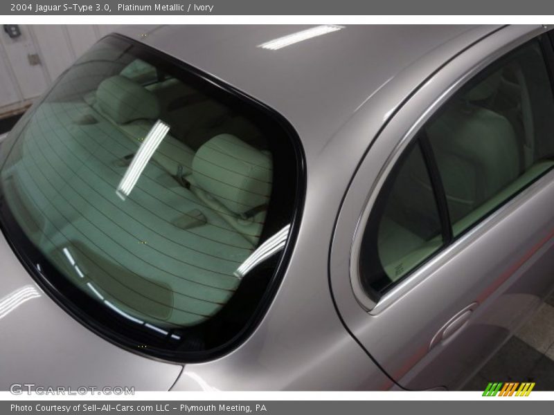 Platinum Metallic / Ivory 2004 Jaguar S-Type 3.0