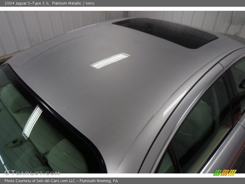 Platinum Metallic / Ivory 2004 Jaguar S-Type 3.0