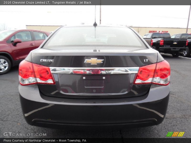 Tungsten Metallic / Jet Black 2016 Chevrolet Cruze Limited LT