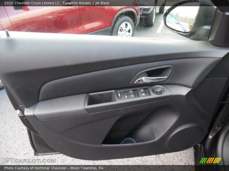 Tungsten Metallic / Jet Black 2016 Chevrolet Cruze Limited LT