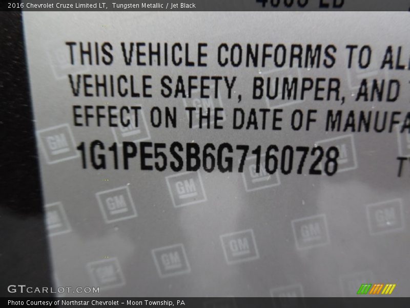 Tungsten Metallic / Jet Black 2016 Chevrolet Cruze Limited LT