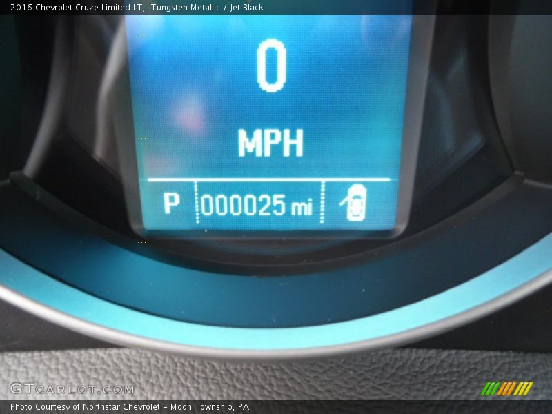 Tungsten Metallic / Jet Black 2016 Chevrolet Cruze Limited LT