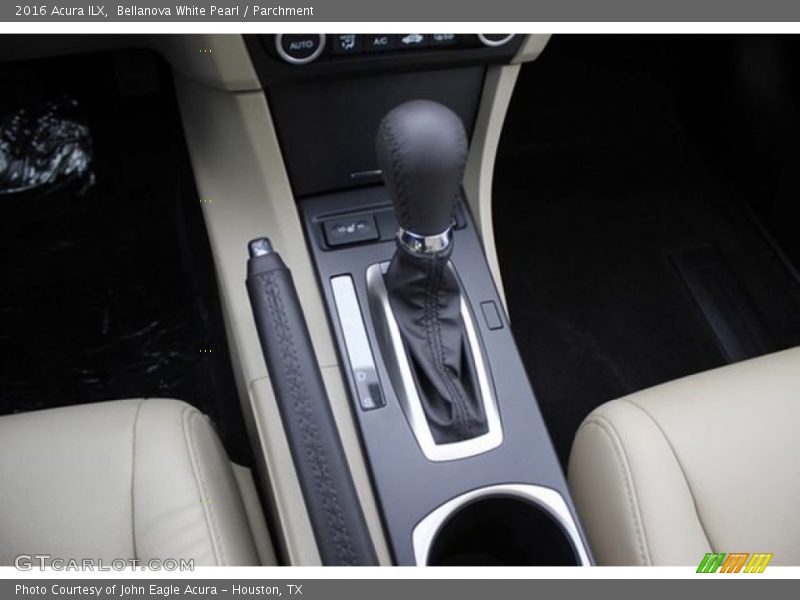 Bellanova White Pearl / Parchment 2016 Acura ILX