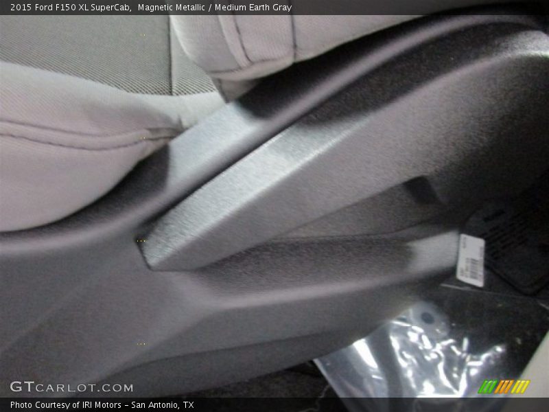 Magnetic Metallic / Medium Earth Gray 2015 Ford F150 XL SuperCab