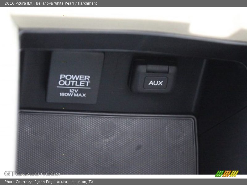Bellanova White Pearl / Parchment 2016 Acura ILX