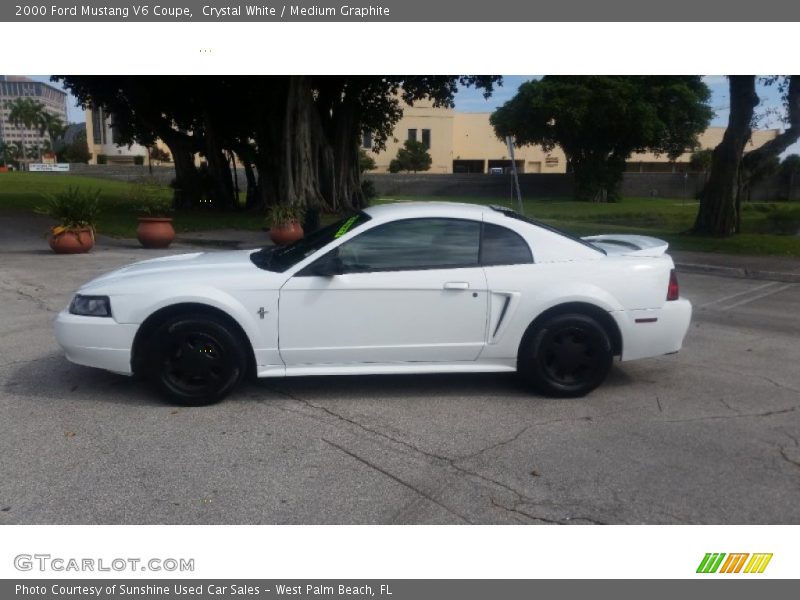 Crystal White / Medium Graphite 2000 Ford Mustang V6 Coupe