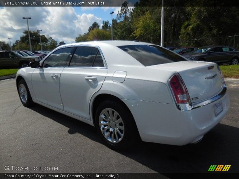 Bright White / Black/Light Frost Beige 2011 Chrysler 300