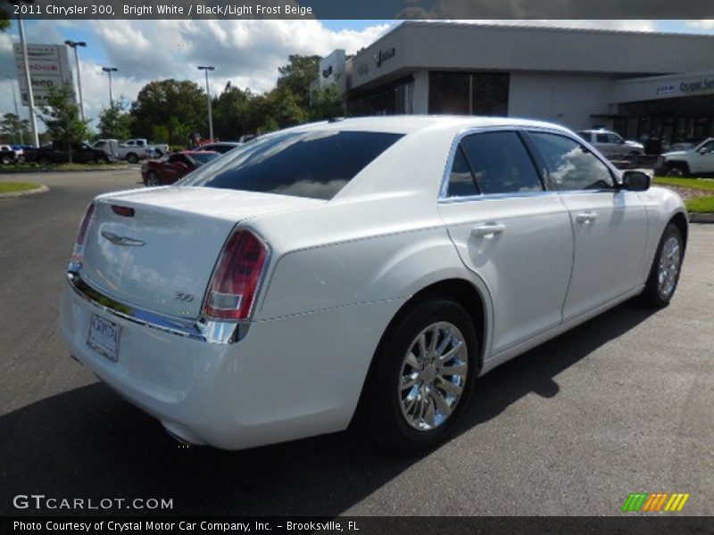 Bright White / Black/Light Frost Beige 2011 Chrysler 300