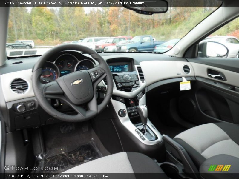 Silver Ice Metallic / Jet Black/Medium Titanium 2016 Chevrolet Cruze Limited LS