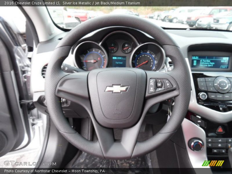 Silver Ice Metallic / Jet Black/Medium Titanium 2016 Chevrolet Cruze Limited LS