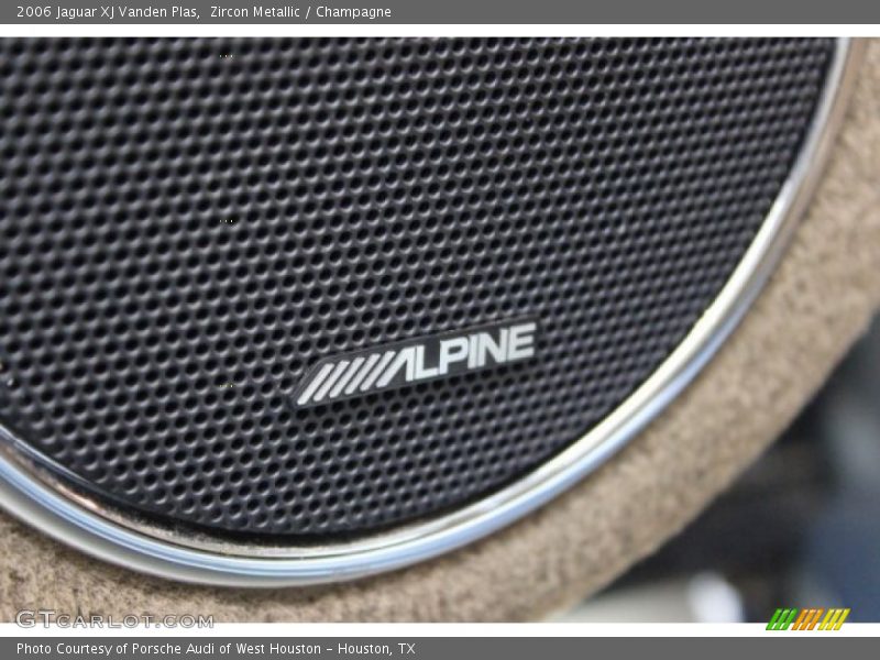 Zircon Metallic / Champagne 2006 Jaguar XJ Vanden Plas