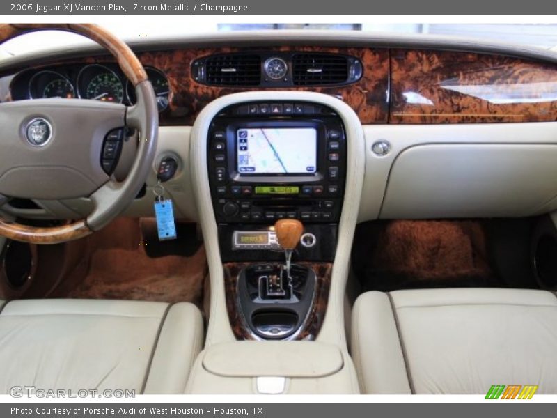 Zircon Metallic / Champagne 2006 Jaguar XJ Vanden Plas