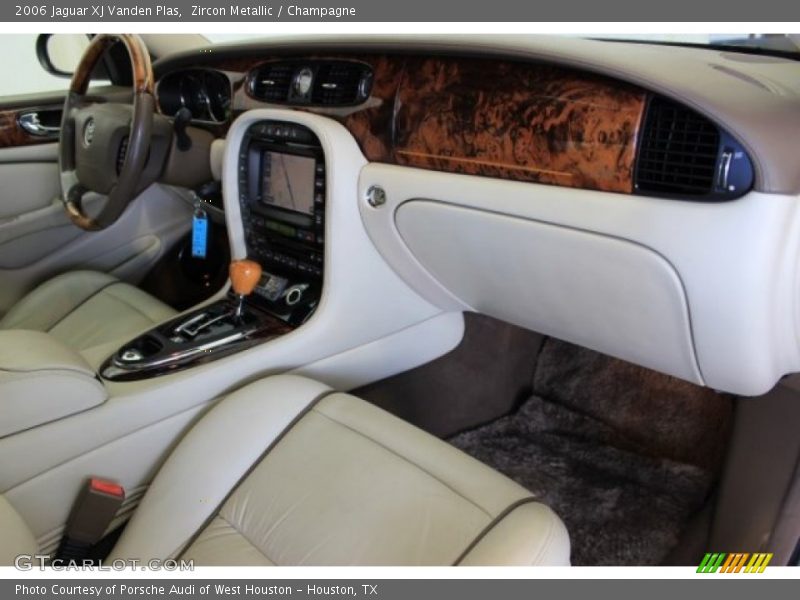 Zircon Metallic / Champagne 2006 Jaguar XJ Vanden Plas