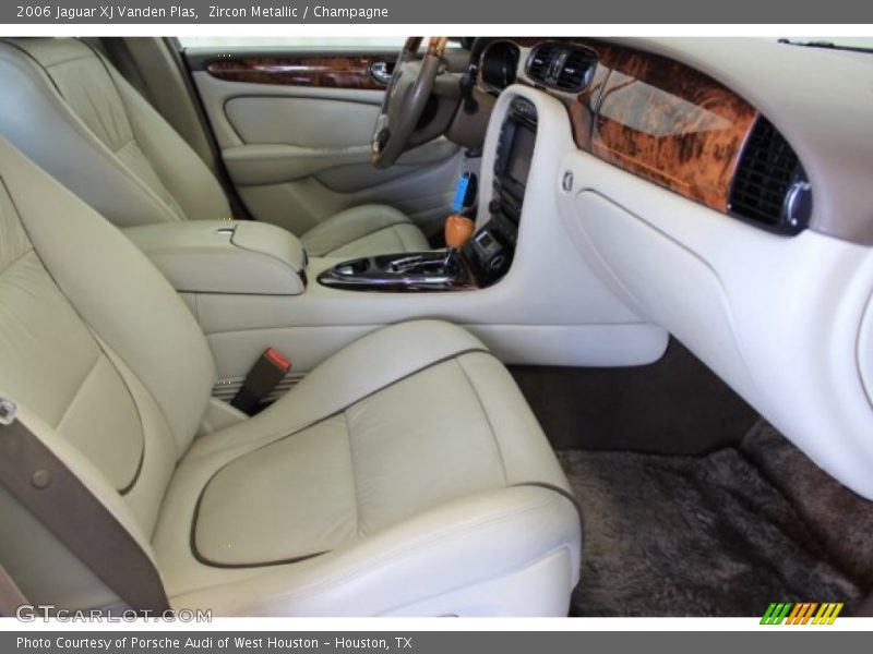Zircon Metallic / Champagne 2006 Jaguar XJ Vanden Plas