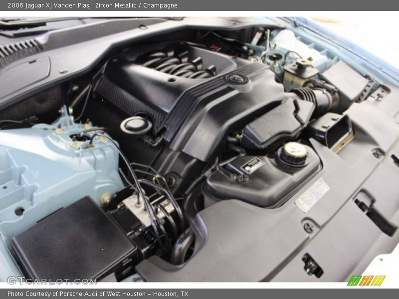 Zircon Metallic / Champagne 2006 Jaguar XJ Vanden Plas
