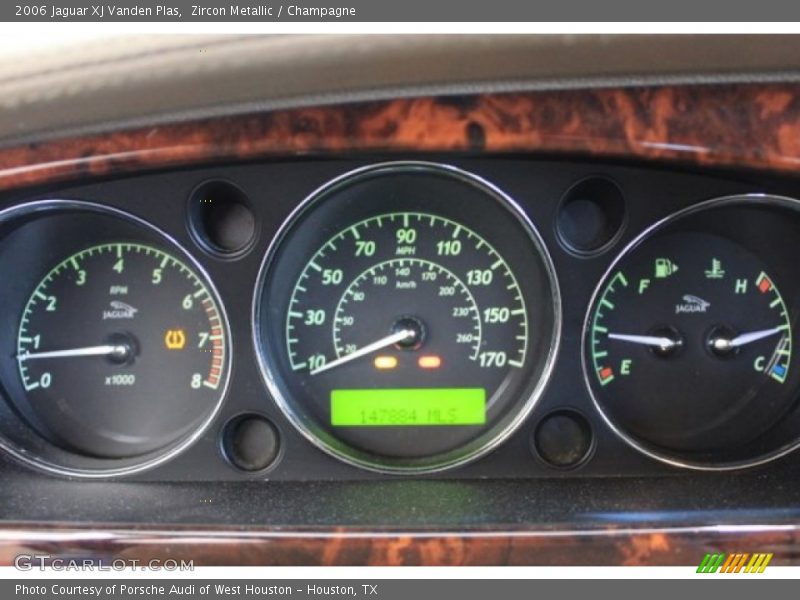 Zircon Metallic / Champagne 2006 Jaguar XJ Vanden Plas