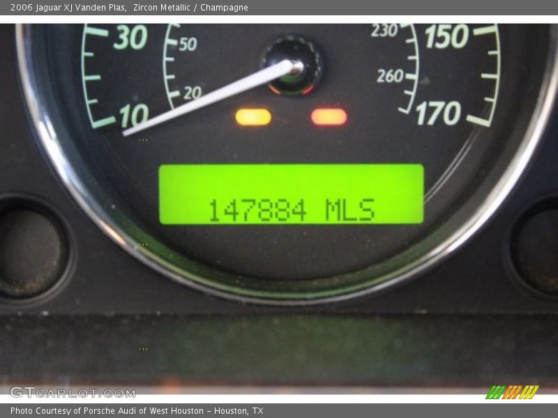 Zircon Metallic / Champagne 2006 Jaguar XJ Vanden Plas
