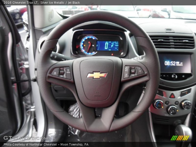 Silver Ice Metallic / Jet Black 2016 Chevrolet Trax LT