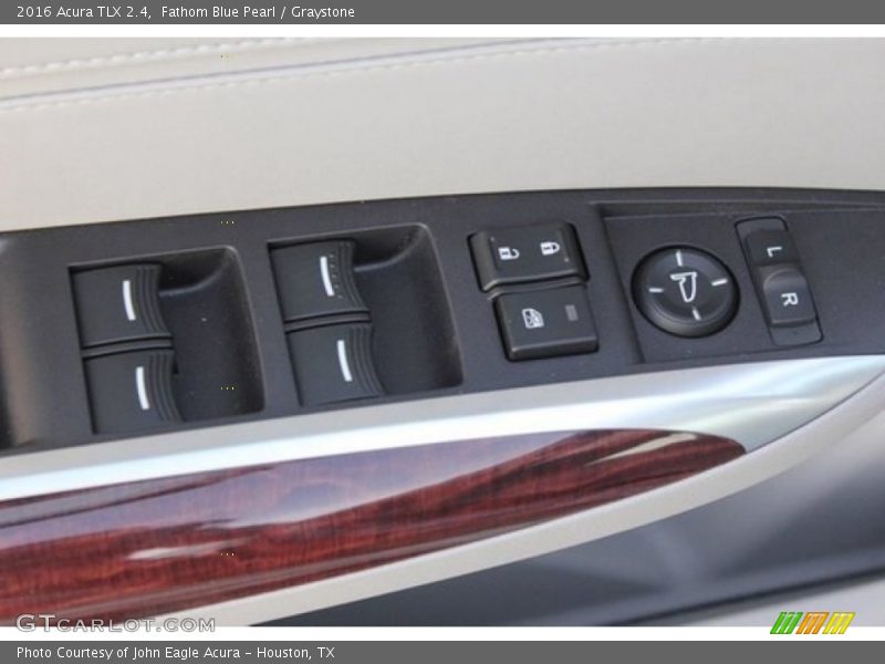 Controls of 2016 TLX 2.4