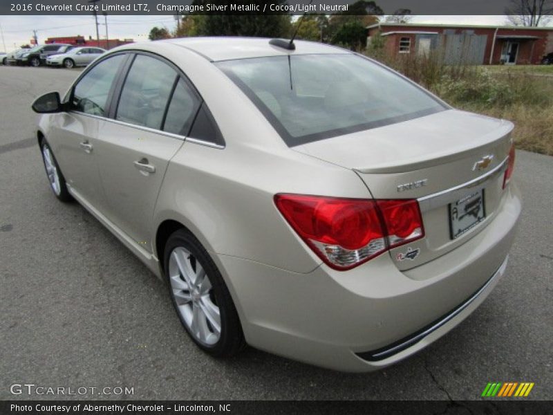 Champagne Silver Metallic / Cocoa/Light Neutral 2016 Chevrolet Cruze Limited LTZ