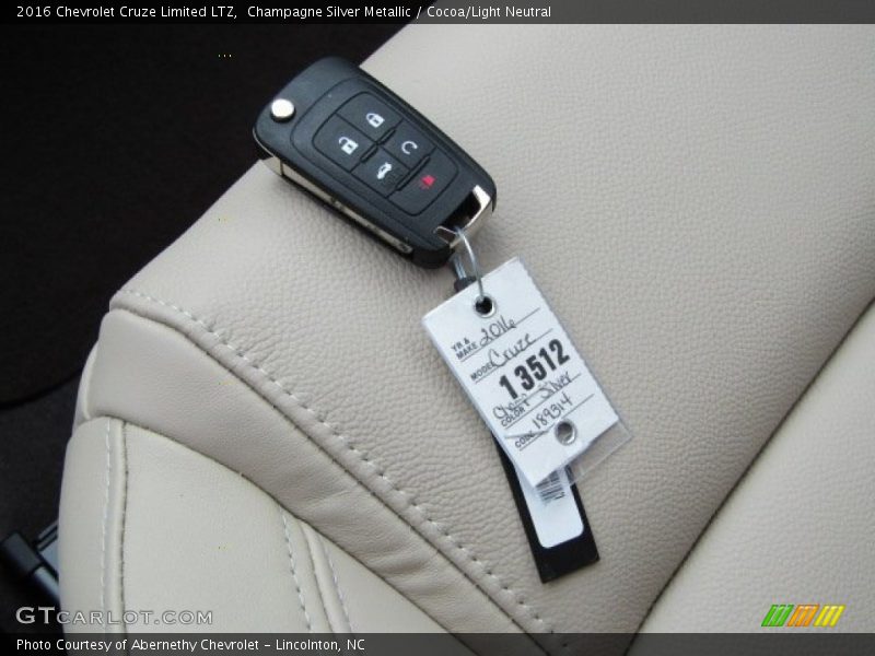 Champagne Silver Metallic / Cocoa/Light Neutral 2016 Chevrolet Cruze Limited LTZ