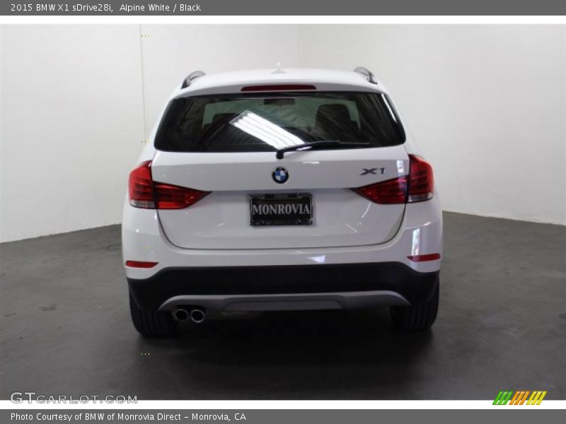 Alpine White / Black 2015 BMW X1 sDrive28i