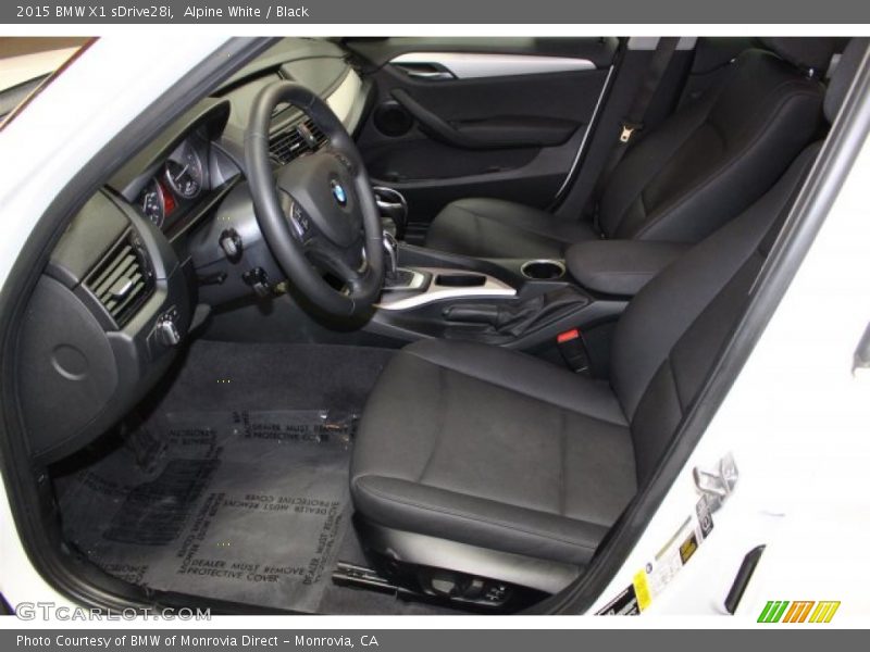 Alpine White / Black 2015 BMW X1 sDrive28i