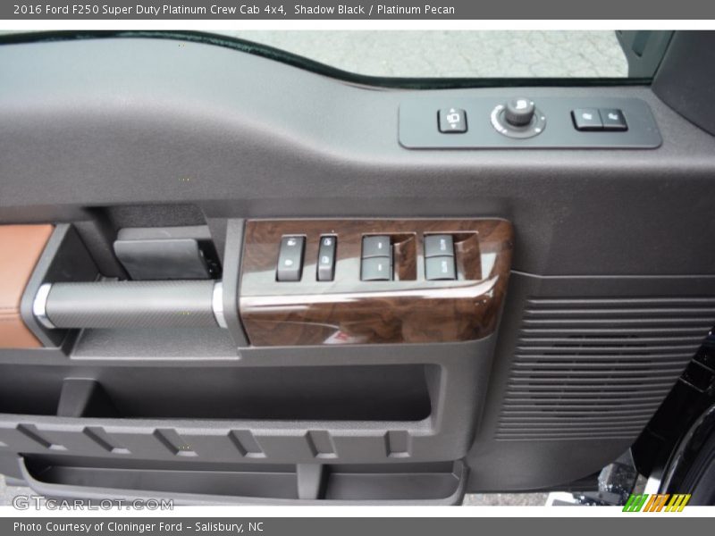 Shadow Black / Platinum Pecan 2016 Ford F250 Super Duty Platinum Crew Cab 4x4