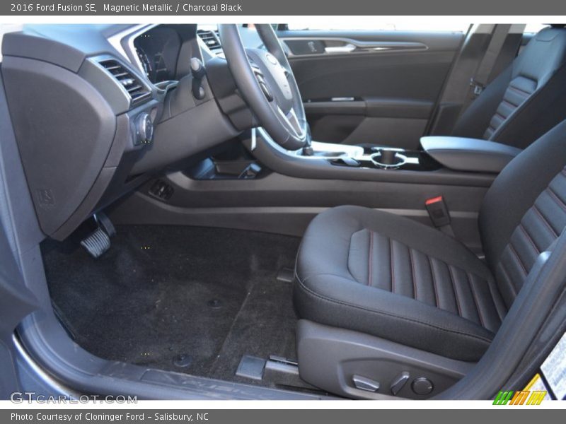 Magnetic Metallic / Charcoal Black 2016 Ford Fusion SE