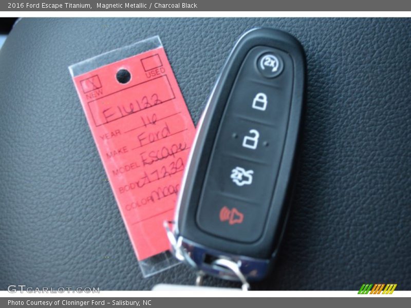 Magnetic Metallic / Charcoal Black 2016 Ford Escape Titanium