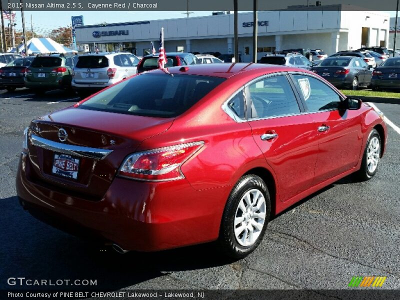 Cayenne Red / Charcoal 2015 Nissan Altima 2.5 S