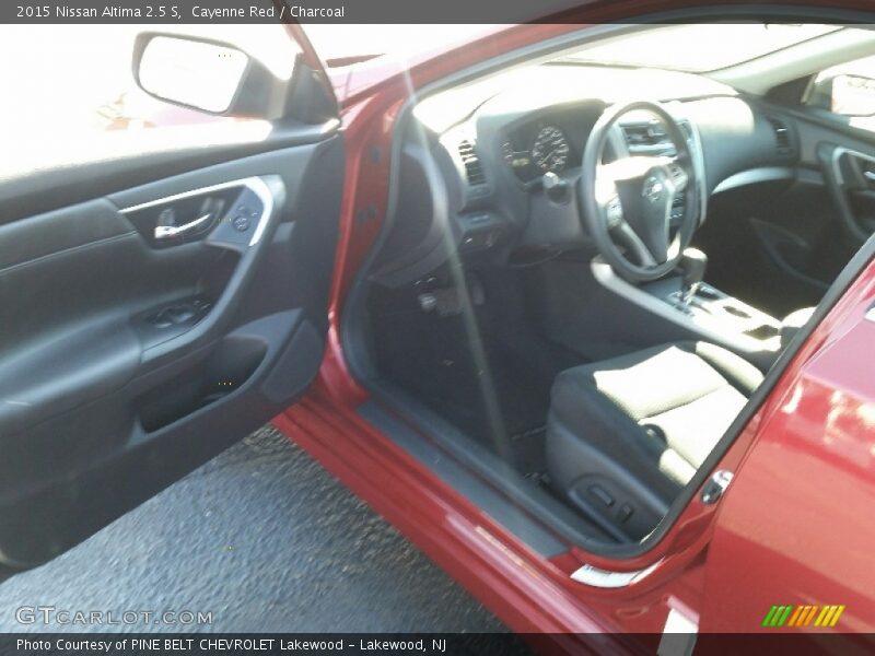 Cayenne Red / Charcoal 2015 Nissan Altima 2.5 S
