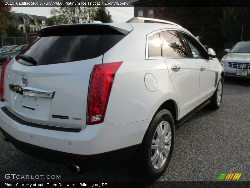 Platinum Ice Tricoat / Ebony/Ebony 2015 Cadillac SRX Luxury AWD