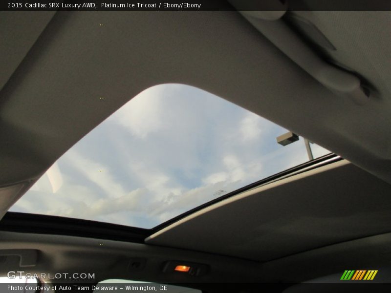 Platinum Ice Tricoat / Ebony/Ebony 2015 Cadillac SRX Luxury AWD