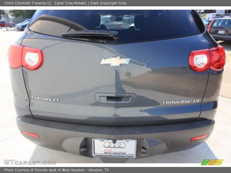 Cyber Gray Metallic / Dark Gray/Light Gray 2009 Chevrolet Traverse LS