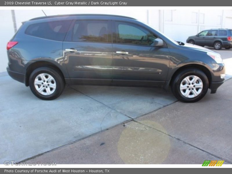 Cyber Gray Metallic / Dark Gray/Light Gray 2009 Chevrolet Traverse LS