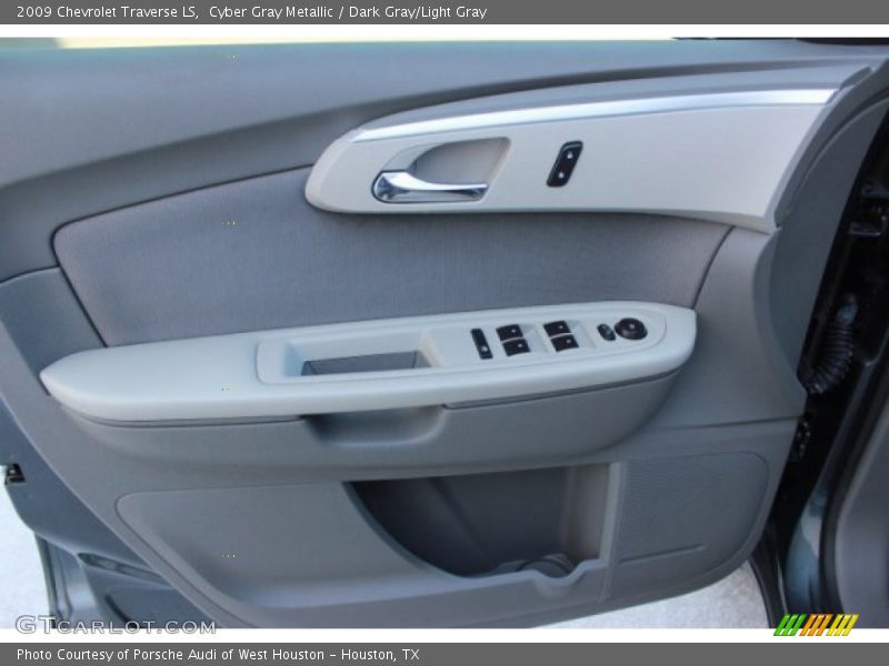 Cyber Gray Metallic / Dark Gray/Light Gray 2009 Chevrolet Traverse LS